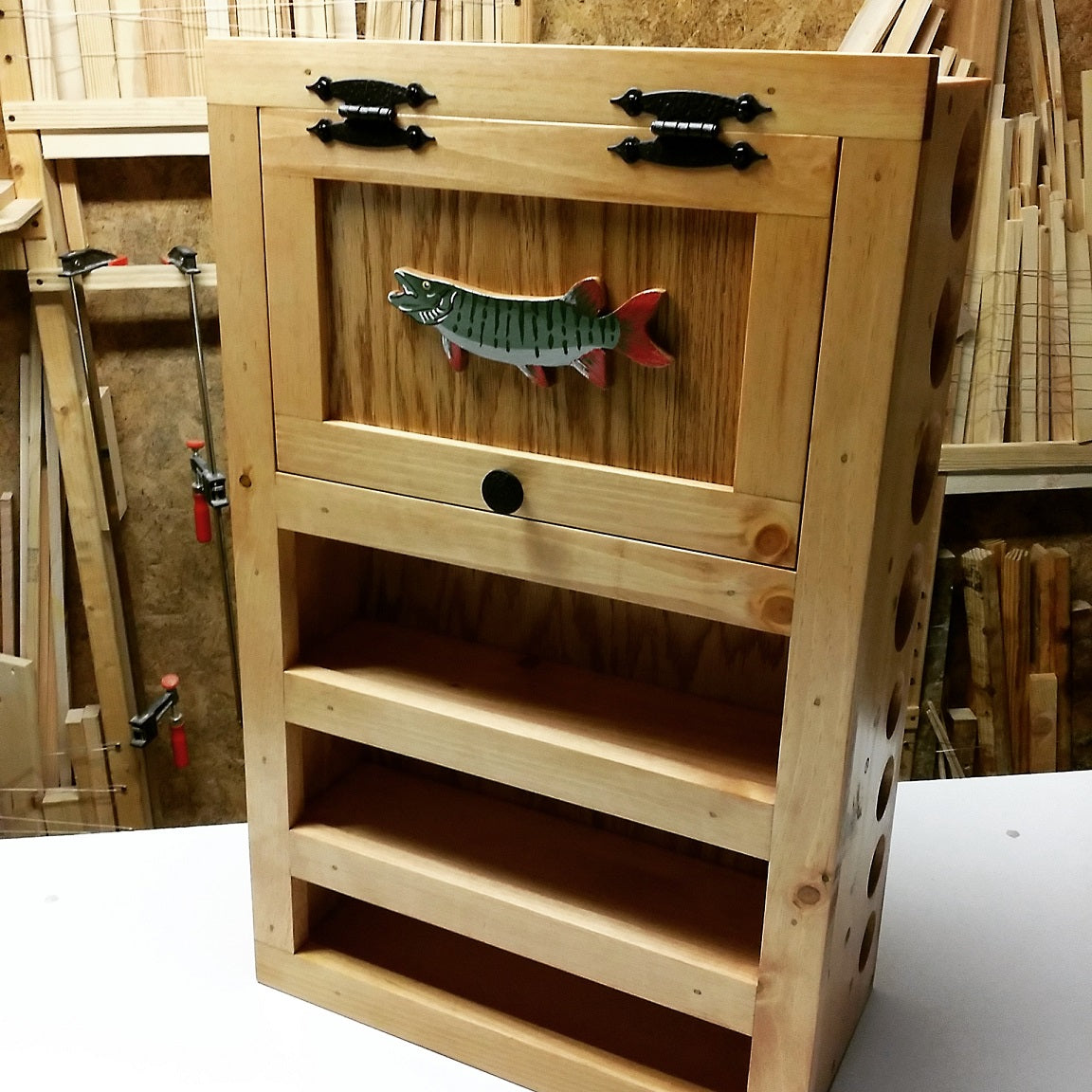 Kinniconnick Fly Rod & Reel Cabinet - Warmwater
